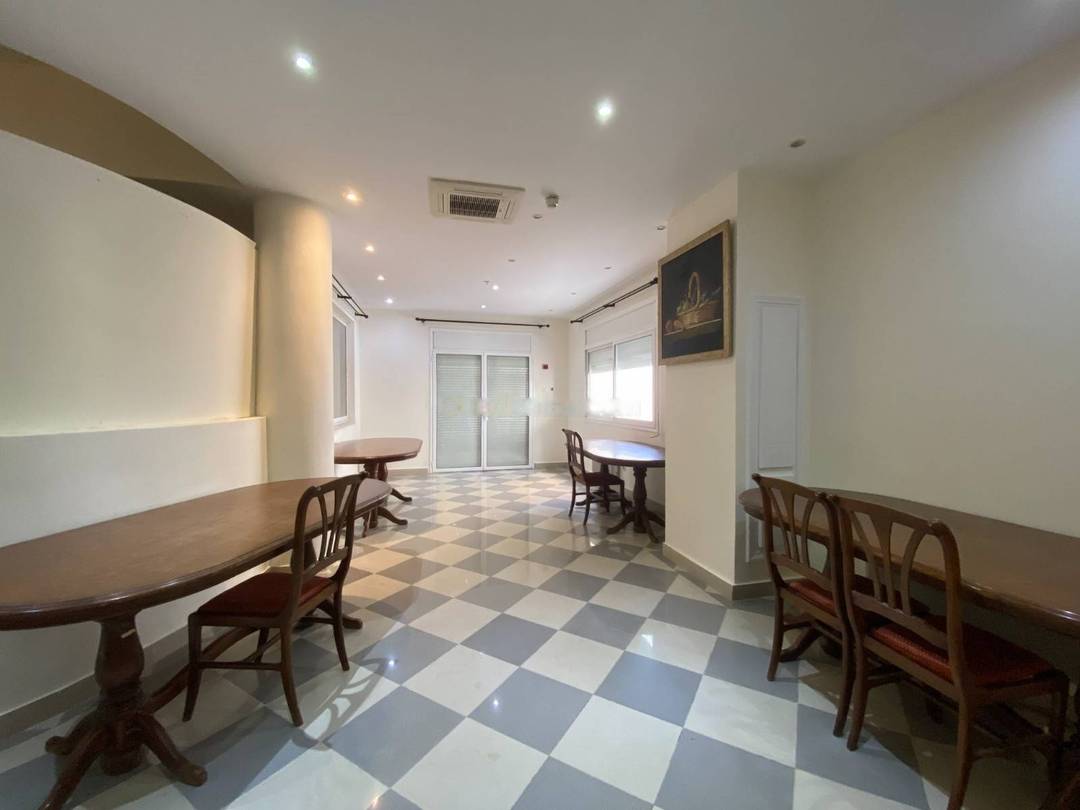 Location Immeuble Hydra