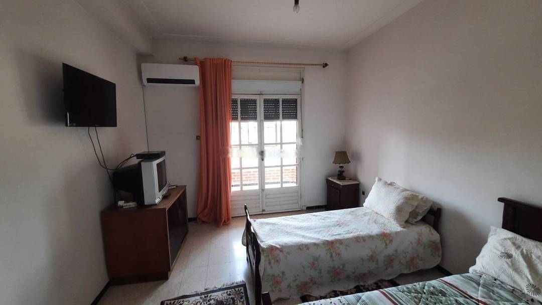 Location Villa Reghaia