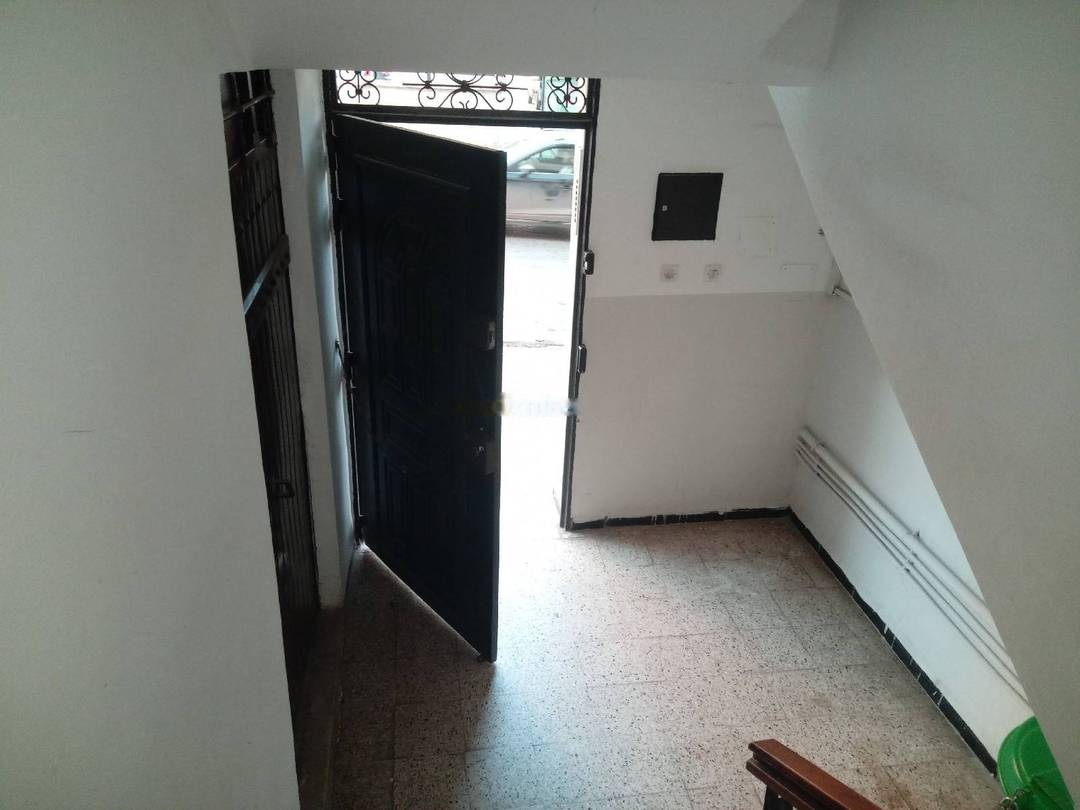 Location Appartement F4 El Achour