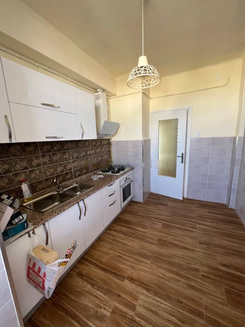 Location Appartement F4 El Mouradia