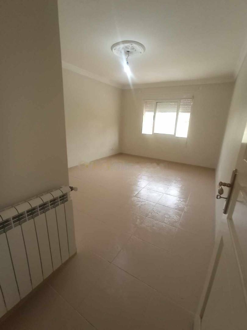 Location Appartement F5 Saoula