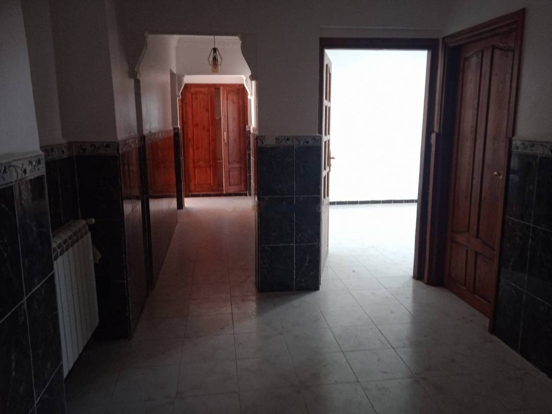 Location Appartement F4 Kouba