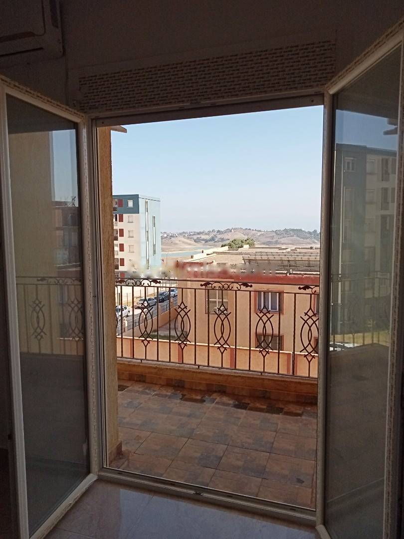 Location Appartement F4 Rahmania