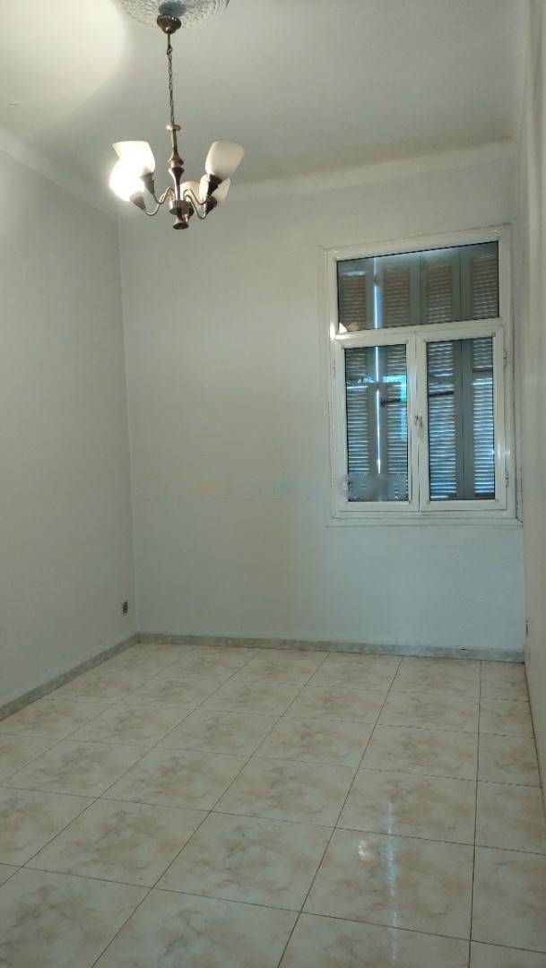 Location Appartement F3 El Biar