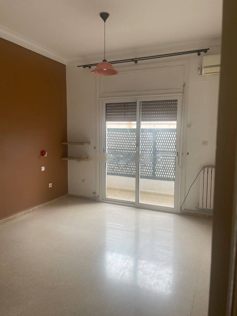 Location Appartement F3 Dely Ibrahim