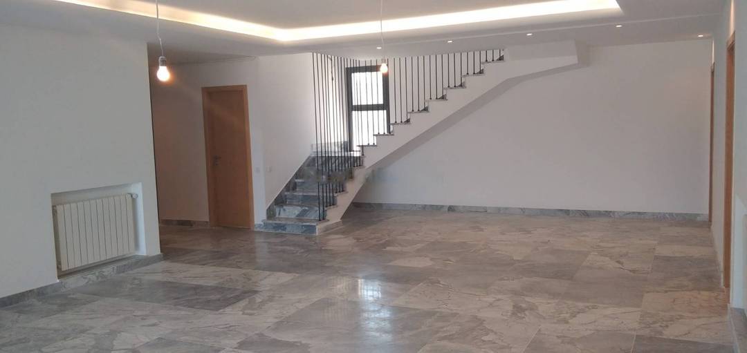 Location Appartement F5 Hydra