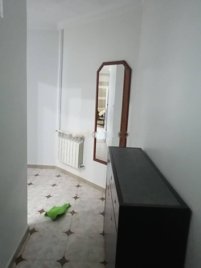 Location Appartement F2 Hydra