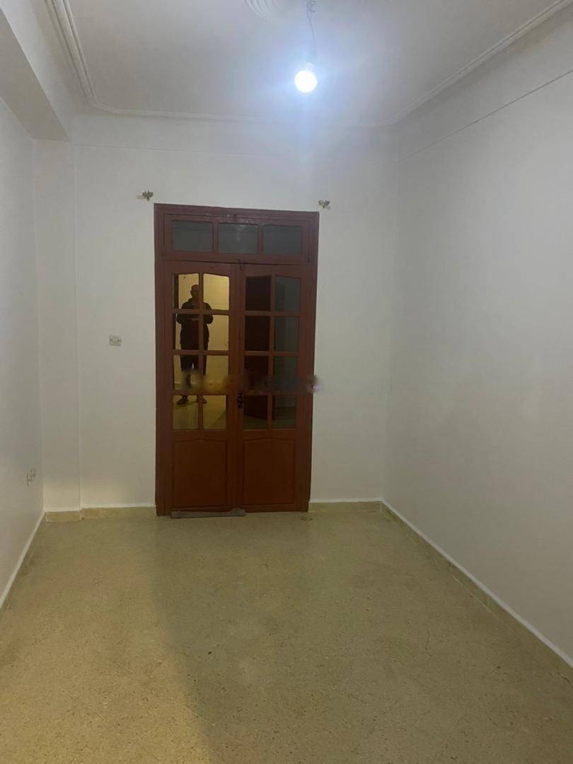 Location Niveau de villa F4 Djasr Kasentina