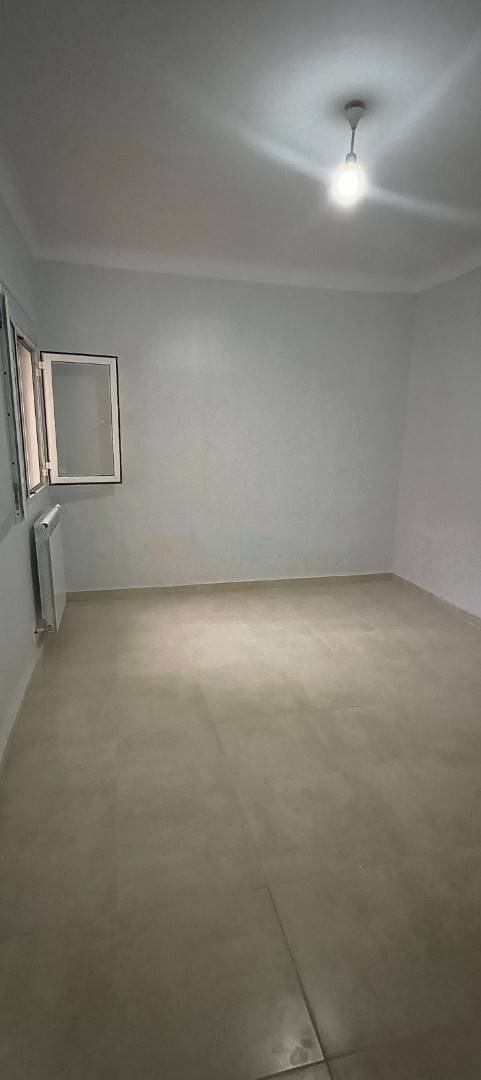 Location Appartement F3 Baba Hassen