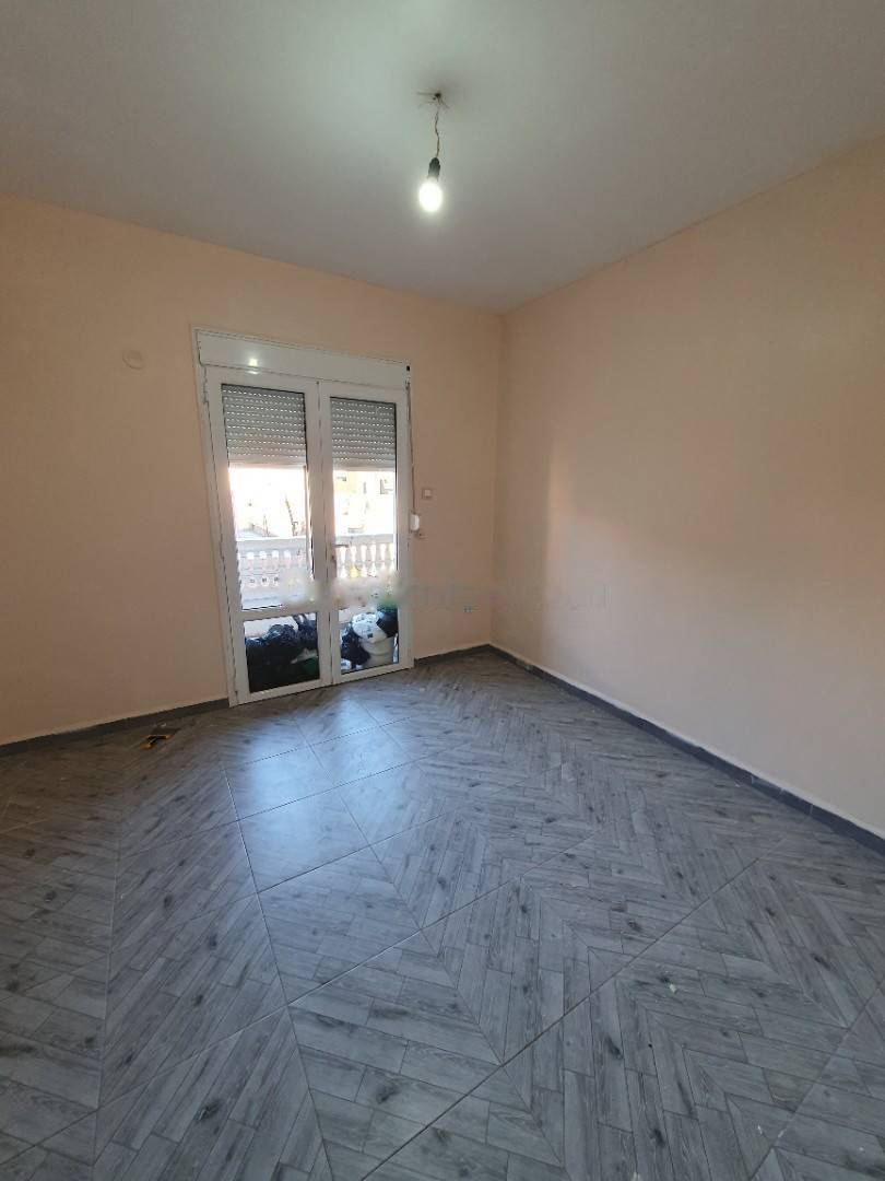 Location Niveau de villa F3 Baraki