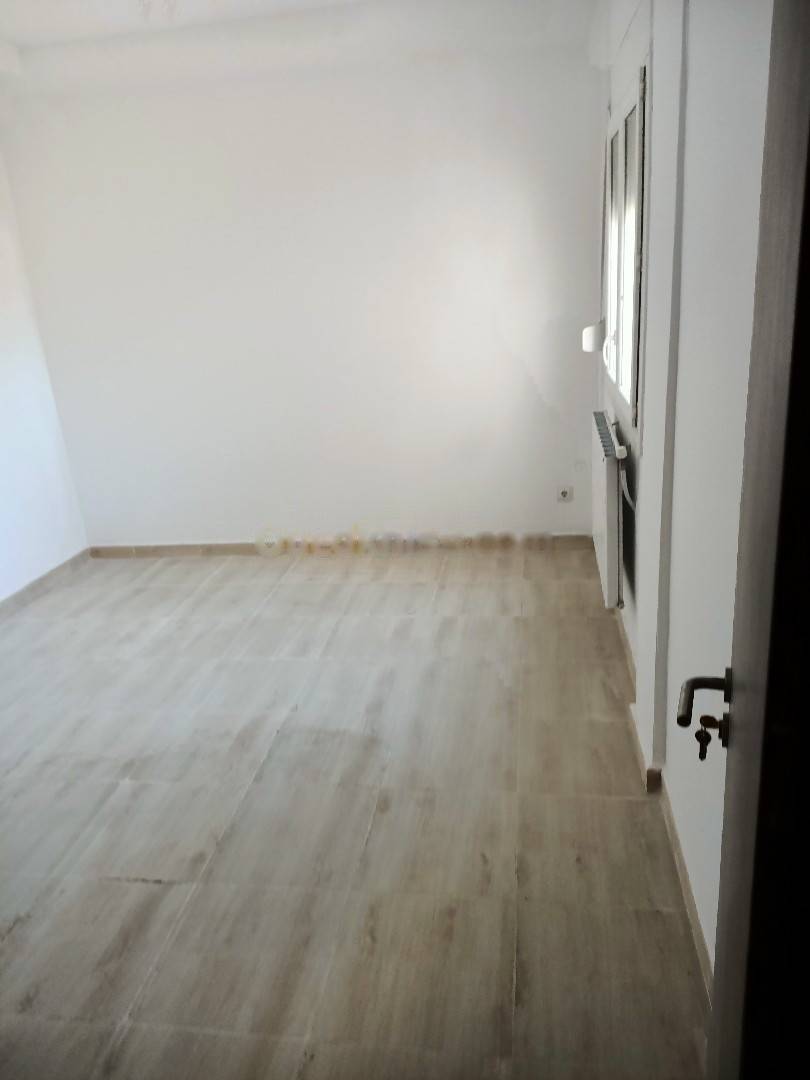 Location Appartement F4 Souidania