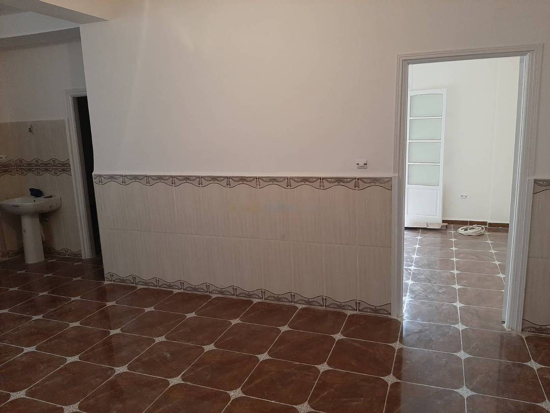 Location Niveau de villa F2 Les Eucalyptus