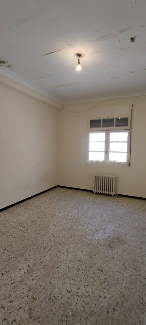 Vente Villa F13 El Biar