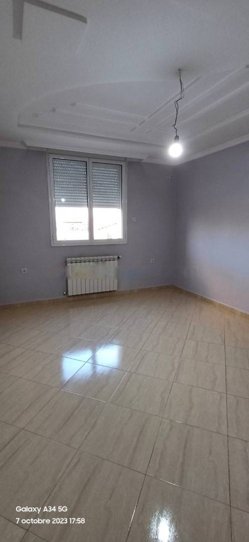 Location Appartement F3 Birkhadem