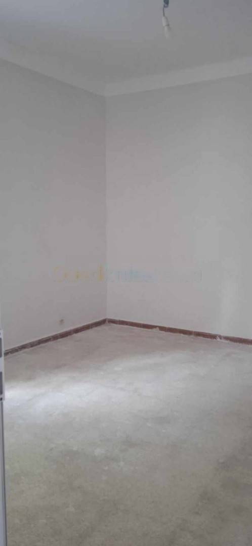 Location Niveau de villa F2 Oued Smar