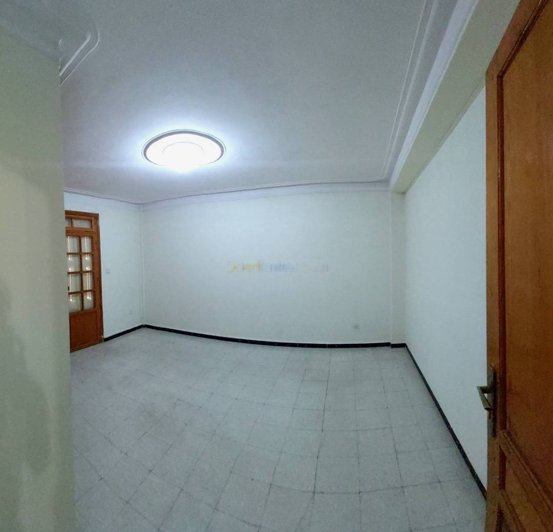 Location Appartement F5 Birkhadem