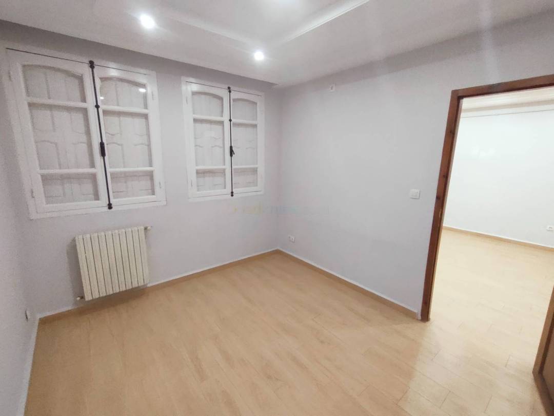 Location Appartement F4 Staoueli