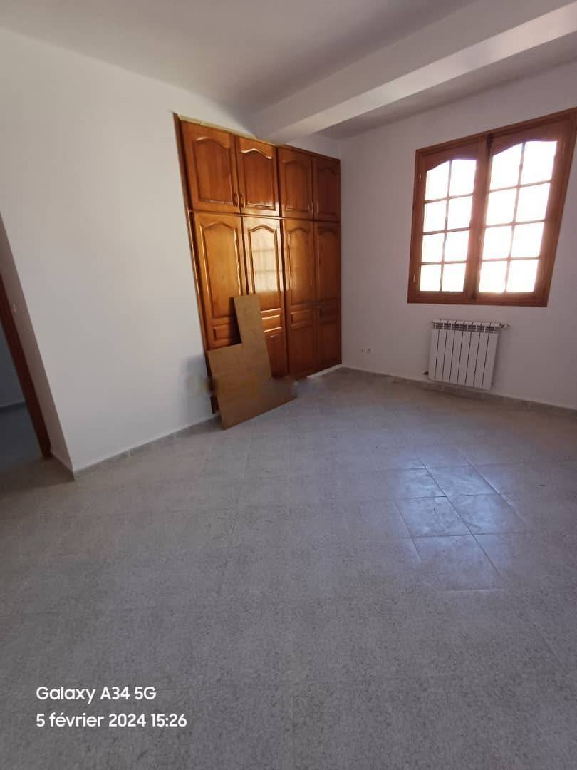 Location niveau de villa f5 birkhadem 12