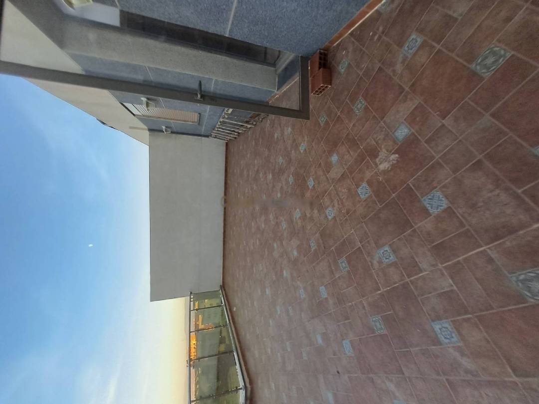 Location Appartement F4 Birkhadem