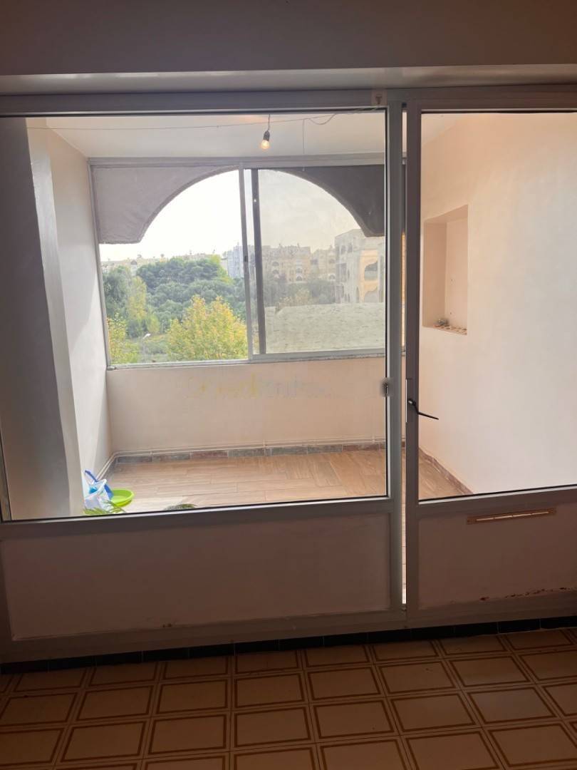 Location Appartement F3 Kouba