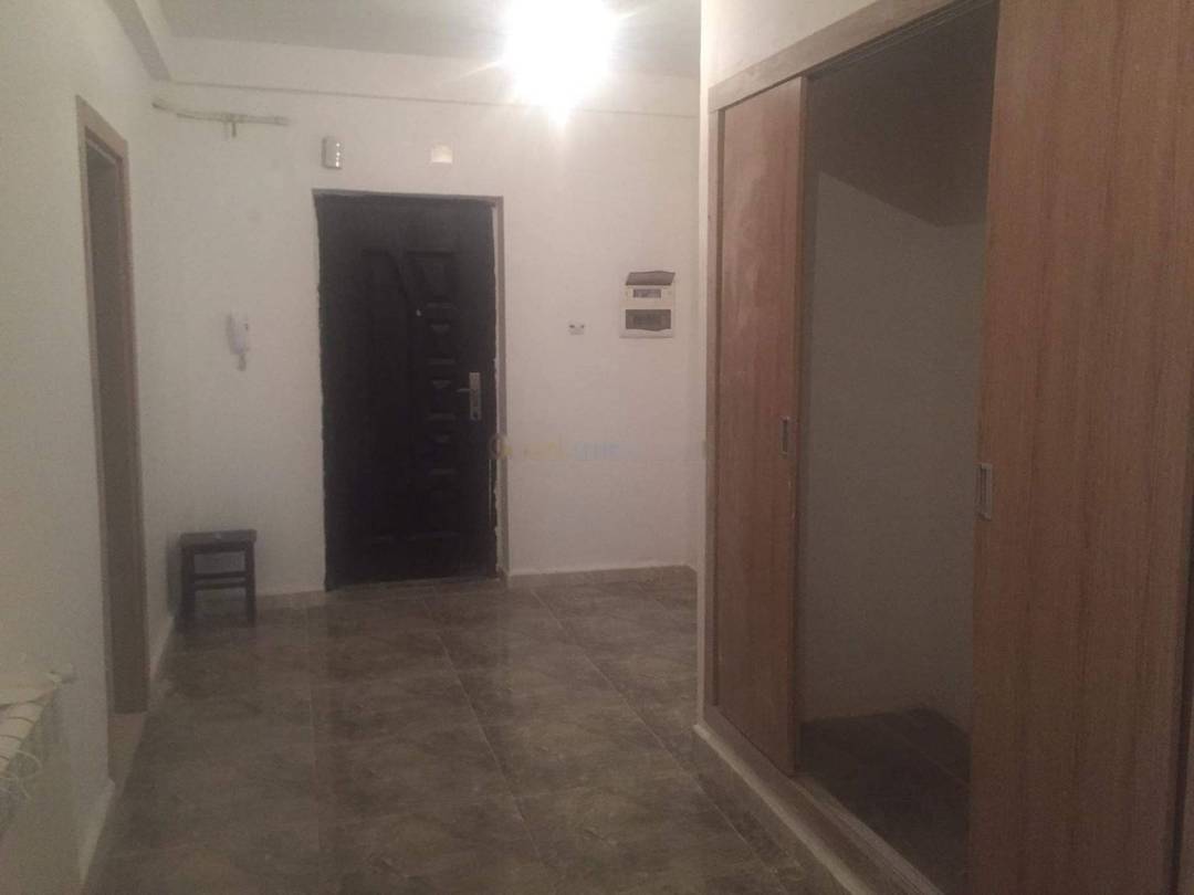 Location Appartement F4 Rouiba