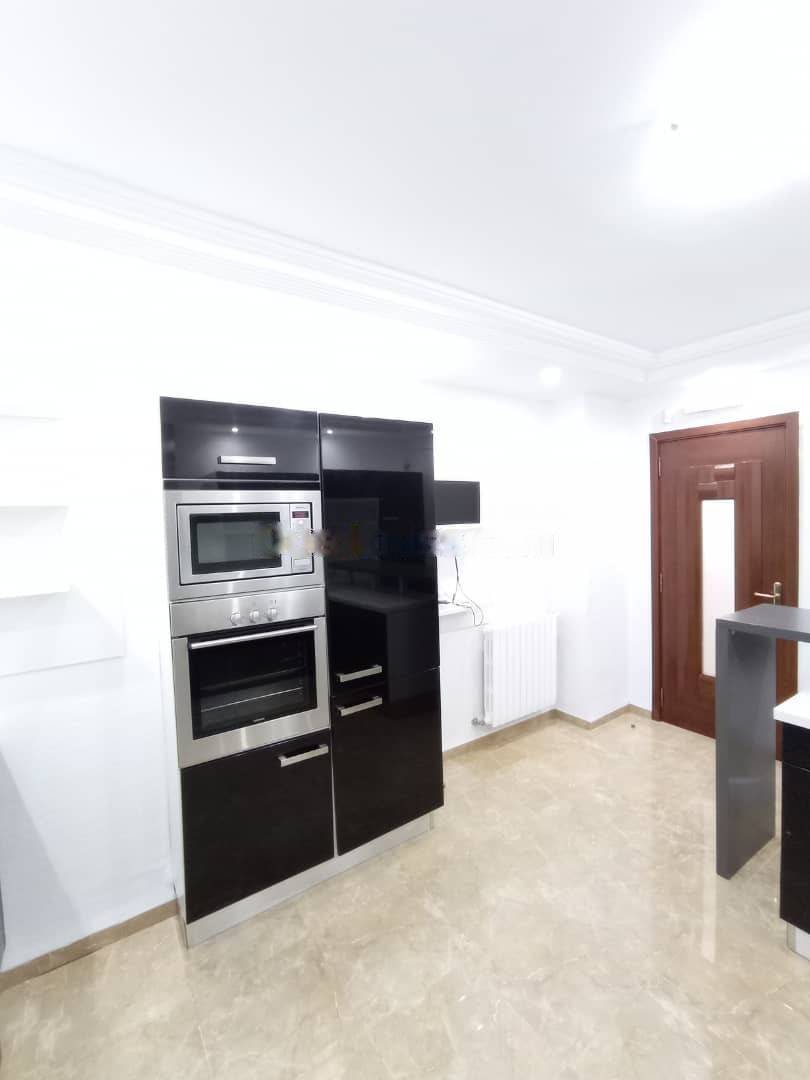 Location Appartement F4 Hydra