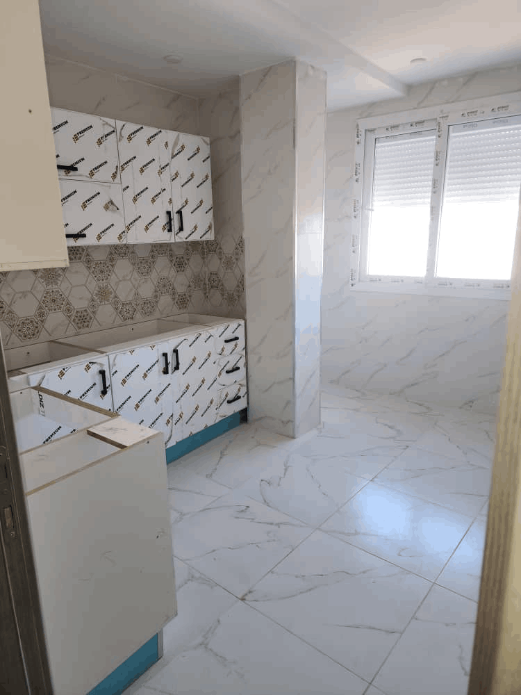 Appartement F3 à vendre – Centre-ville de Jijel (Algérie)