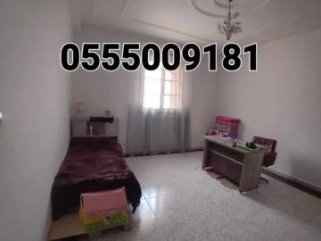vente villa avec piscine F8 8 piece chlef 3tawena 3.8