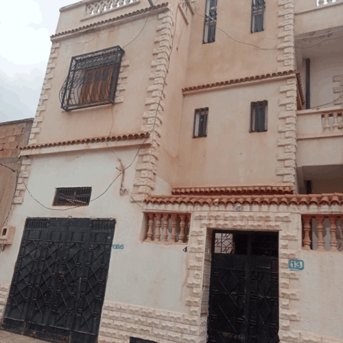 Villa R+2 de 260 m² à Vendre à Laayoun - Village de Bousfer (Oran)