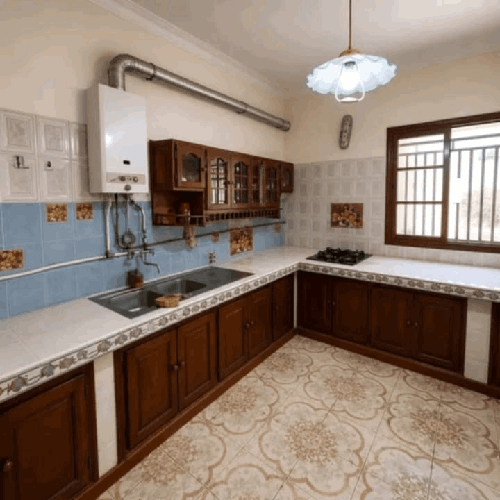 Villa R+2 de 260 m² à Vendre à Laayoun - Village de Bousfer (Oran)