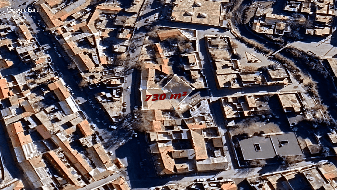Carcasse / Terrain constructible de 730 m² à Sidi Bel Abbès, proche centre-ville