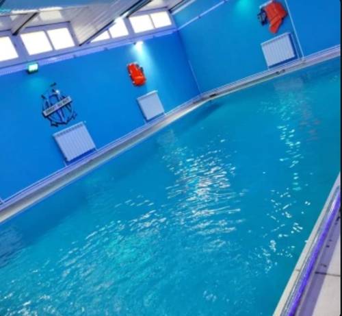 Villa à côté de la mer avec piscine 