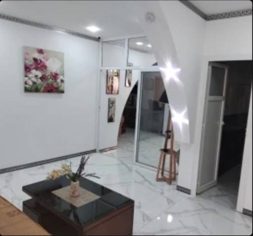 Villa à côté de la mer avec piscine 