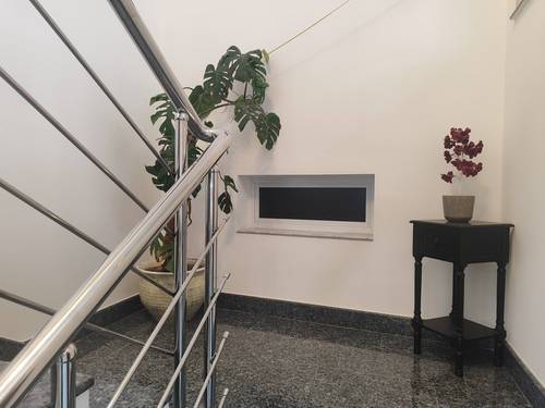 LOCATION BUREAUX
