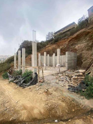  Carcasse avec piliers