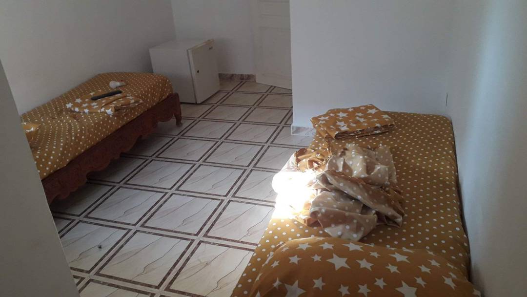 A vendre une petite résidence touristique actée R+3 à ain turck oran 