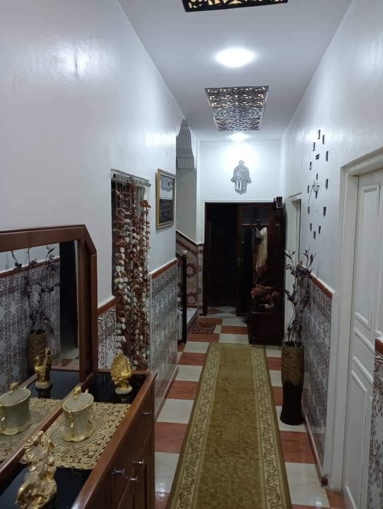 A vendre villa R+1 actée 160m2 à belgaid Oran Algérie 
